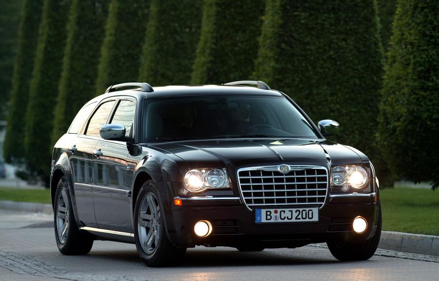  Chrysler 300C Touring 2005 года  (фото 1 из 44)